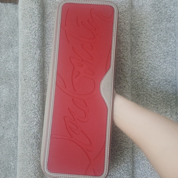 Authentic Christian Louboutin Tote with pouch and dust bag - Picture 10 of 14